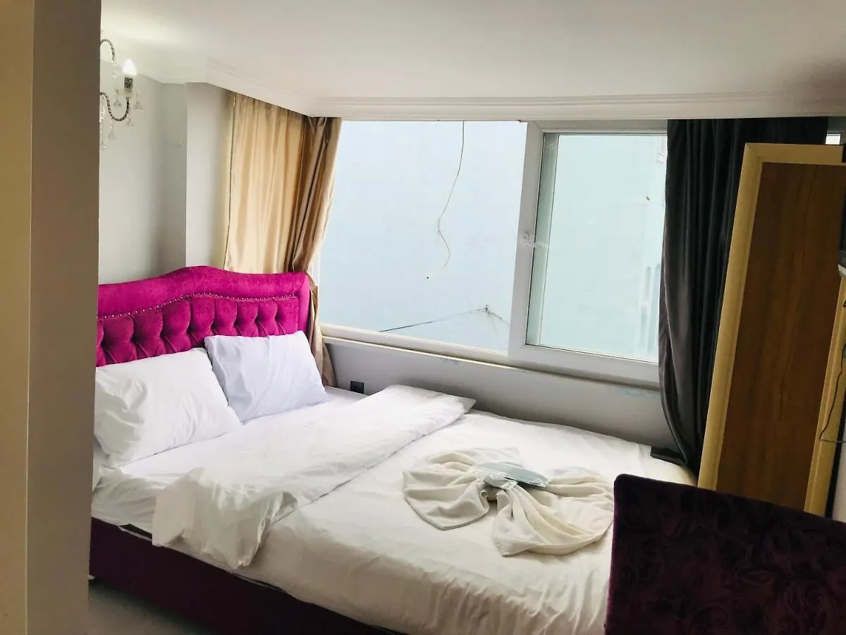 アパートホテル イスタンブール Aymila Apartアパートホテル